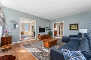 4 Cheshire Ct, Clinton Township, NJ 08833 - Photo 15