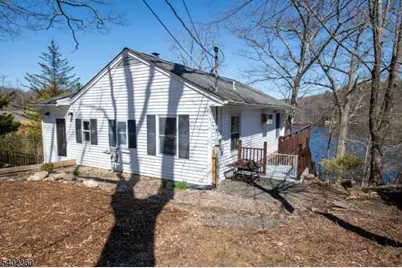 52 Broadway, West Milford Twp., NJ 07480 - Photo 9