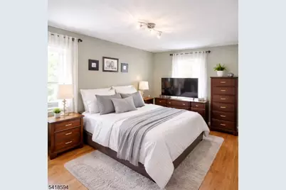 23B Carolyn Ter #B, Roselle, NJ 07203 - Photo 5