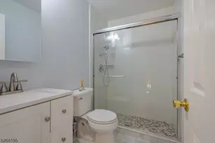 1F Chadwick Ln, Monroe Township, NJ 08831 - Photo 21