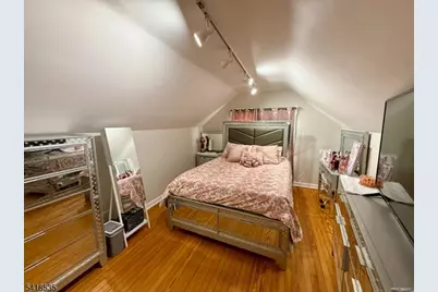 8 Orchard Dr, Clifton, NJ 07012 - Photo 13