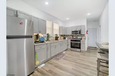 76 Amherst St, East Orange, NJ 07018 - Photo 17