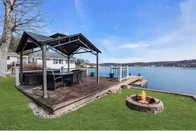 301 Lakeside Blvd, Hopatcong, NJ 07843 - Photo 39