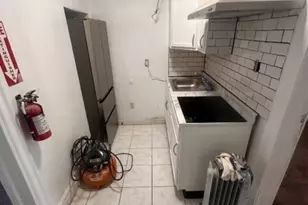 45 Finlay Pl, Newark, NJ 07106 - Photo 9