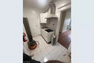 45 Finlay Pl, Newark, NJ 07106 - Photo 11