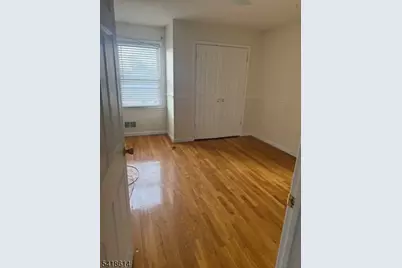 451 New York Ave, Elizabeth, NJ 07202 - Photo 3