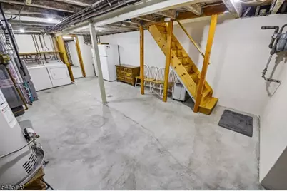 63 Waydell St, Newark, NJ 07105 - Photo 11