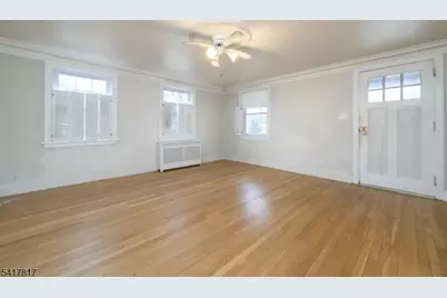 324 N 8th Ave, Manville, NJ 08835 - Photo 5