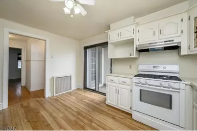 324 N 8th Ave, Manville, NJ 08835 - Photo 11