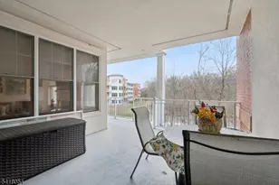 5205 Pointe Gate Dr, Livingston, NJ 07039 - Photo 23