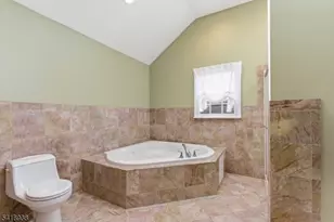 27 Schwarz Blvd, Jefferson Township, NJ 07849 - Photo 17