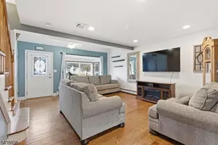 27 Schwarz Blvd, Jefferson Township, NJ 07849 - Photo 11