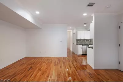 131 Armstrong Ave, Jersey City, NJ 07305 - Photo 9