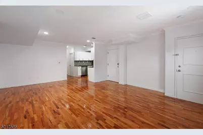 131 Armstrong Ave, Jersey City, NJ 07305 - Photo 5