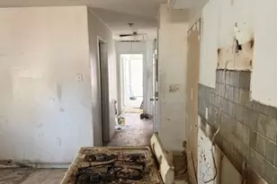 328-330 Hawthorne Ave, Newark, NJ 07112 - Photo 3