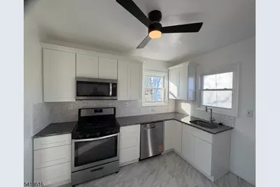 1127 Earle Pl, Plainfield, NJ 07062 - Photo 3