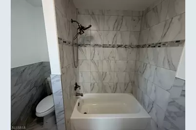 1127 Earle Pl, Plainfield, NJ 07062 - Photo 15