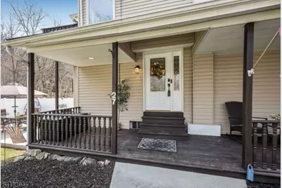 27 Mountain Ave, Wanaque, NJ 07465 - Photo 3
