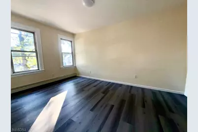 37 Field Pl #2R, Newark, NJ 07112 - Photo 9