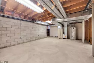 8 Flagg Way, Hillsborough Township, NJ 08844 - Photo 33