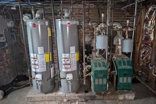 326 Elm St, Perth Amboy, NJ 08861 - Photo 9