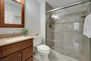 30 Coachlight Dr, Chatham Township, NJ 07928 - Photo 15