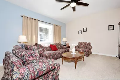 79 Highview Ter, Rockaway Township, NJ 07801 - Photo 5