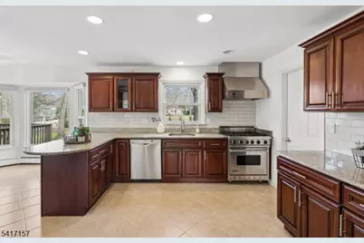 36 Scarsdale Dr, Livingston, NJ 07039 - Photo 11