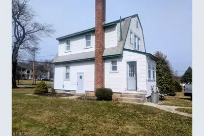 70 N Hillside Ave, Roxbury Township, NJ 07847 - Photo 3