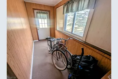 70 N Hillside Ave, Roxbury Township, NJ 07847 - Photo 15