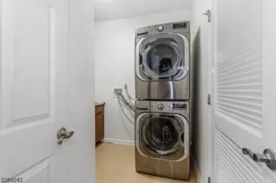 24 Bluffs Ct, Hamburg, NJ 07419 - Photo 33