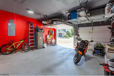 24 Bluffs Ct, Hamburg, NJ 07419 - Photo 31