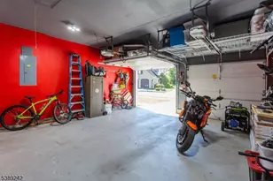 24 Bluffs Ct, Hamburg, NJ 07419 - Photo 31