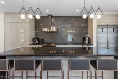 24 Bluffs Ct, Hamburg, NJ 07419 - Photo 7