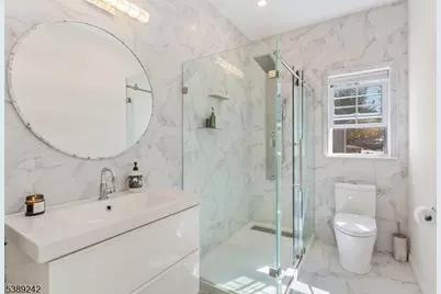 24 Bluffs Ct, Hamburg, NJ 07419 - Photo 19