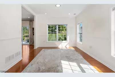 24 Bluffs Ct, Hamburg, NJ 07419 - Photo 11