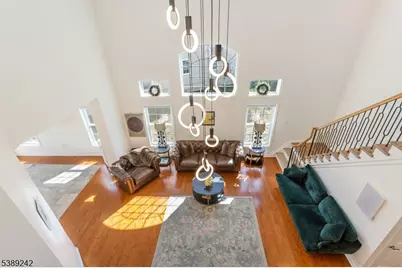 24 Bluffs Ct, Hamburg, NJ 07419 - Photo 5