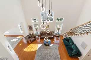 24 Bluffs Ct, Hamburg, NJ 07419 - Photo 5