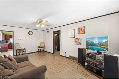 21 Buttonwood Dr, Ewing Township, NJ 08638 - Photo 5