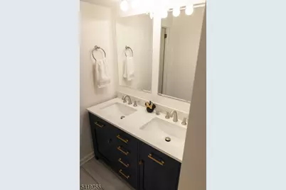 505 Lannon Ln, Bethlehem Township, NJ 08826 - Photo 19