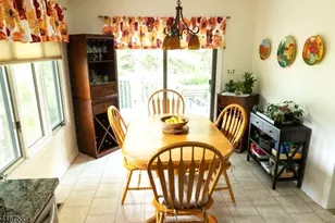 505 Lannon Ln, Bethlehem Township, NJ 08826 - Photo 9