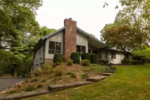 505 Lannon Ln, Bethlehem Township, NJ 08826 - Photo 1