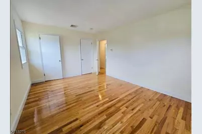 18 Adams Ter, Clifton, NJ 07013 - Photo 9