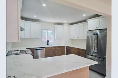 18 Adams Ter, Clifton, NJ 07013 - Photo 5