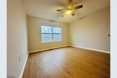 33 Ronald Dr, Franklin Township, NJ 08873 - Photo 17