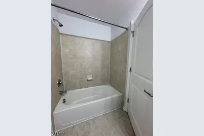 33 Ronald Dr, Franklin Township, NJ 08873 - Photo 15