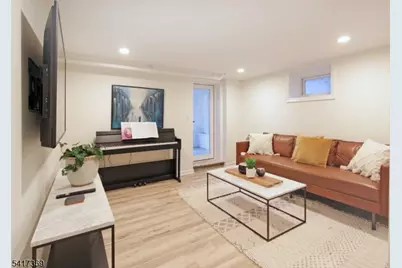 341 Essex Ave, Bloomfield, NJ 07003 - Photo 43