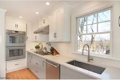 341 Essex Ave, Bloomfield, NJ 07003 - Photo 17