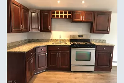 19 Lakeview Pl #2, Verona, NJ 07044 - Photo 1