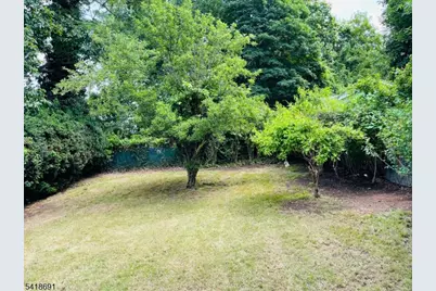 76 Chestnut St #2, Montclair, NJ 07042 - Photo 13